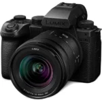 Panasonic Lumix S5IIx + 20-60mm F3.5-5.6 Appareil photo hybride Plein format 24.2Mp / 6K25p avec 20-60mm F3.5-5.6